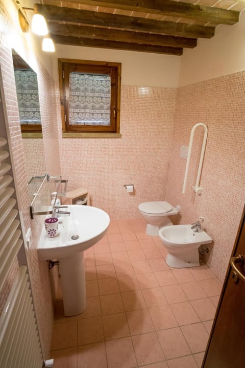 Agriturismo Il Canterino Farm Stay in Tuscany