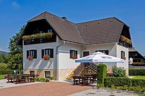 Haus Anna in Rastovača - Plitvicer Seen Bed and Breakfast in Plitvice Lakes Park