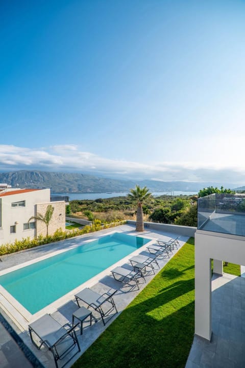 Patio, Day, Natural landscape, Garden, City view, Mountain view, Pool view, Sea view, Swimming pool, sunbed