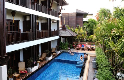 Swimming pool, Swimming pool