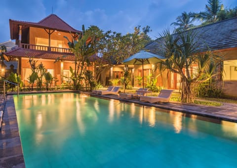 Property building, Swimming pool