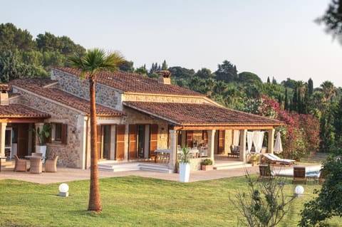 Property building, Garden