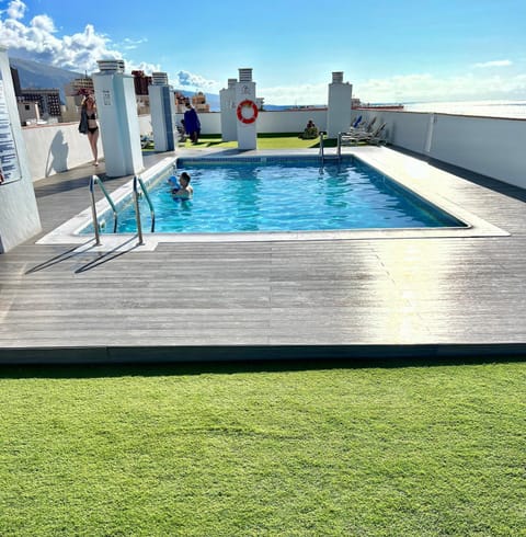 Solarium, Balcony/Terrace, Swimming pool