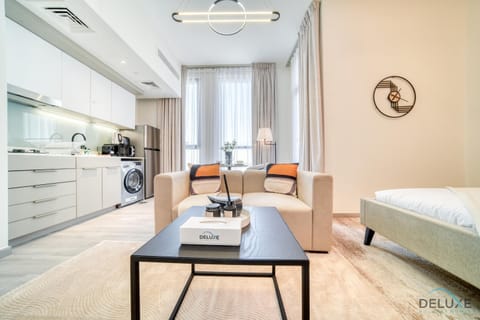 Bed, Kitchen or kitchenette, Living room, Photo of the whole room, Seating area, Bedroom, minibar, washing machine