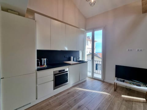 LARVOTTO Plage Monaco & Terrasse Apartment in Roquebrune-Cap-Martin