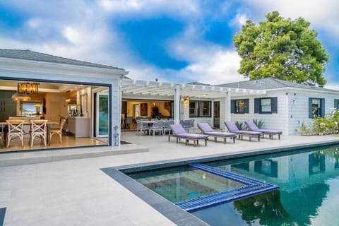 Walk to Beach Stunning Views La Jolla Shores House in La Jolla Shores