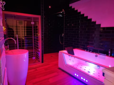 Sauna, Bathroom, Bath