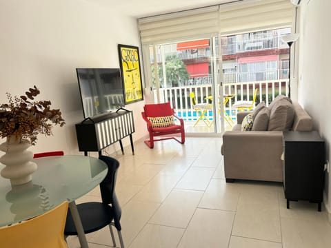 Communal lounge/ TV room, Balcony/Terrace, Balcony/Terrace