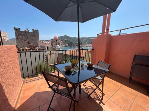 View (from property/room), Balcony/Terrace, Balcony/Terrace, City view, Sea view