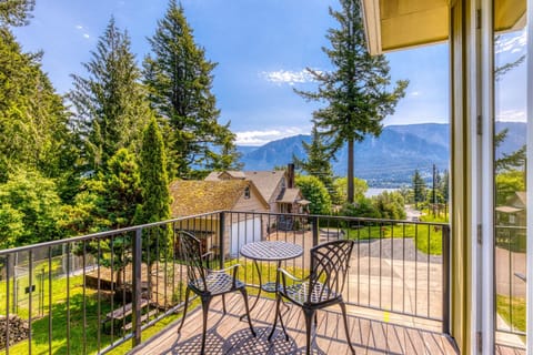 River Gorge Elegance House in Stevenson