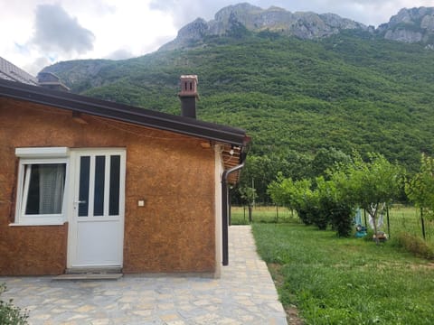 Property building, Nearby landmark, Natural landscape, View (from property/room), Landmark view, Mountain view, Street view, Area and facilities, Quiet street view