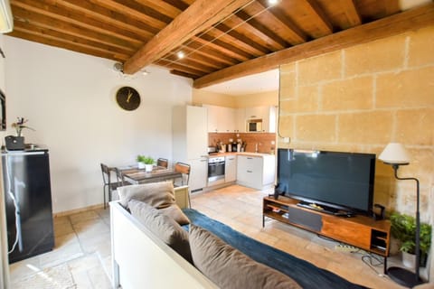 Ateliers, Terrasse - Parking - Clim House in Arles