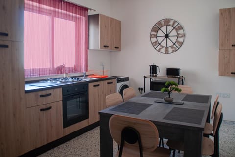 Kitchen or kitchenette, minibar, pet friendly