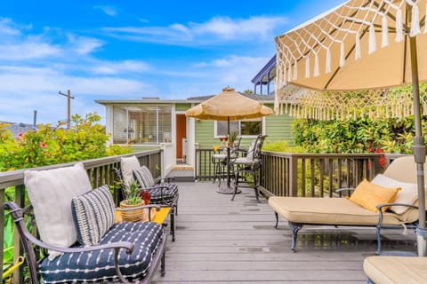 Hues and Views House in Laguna Niguel