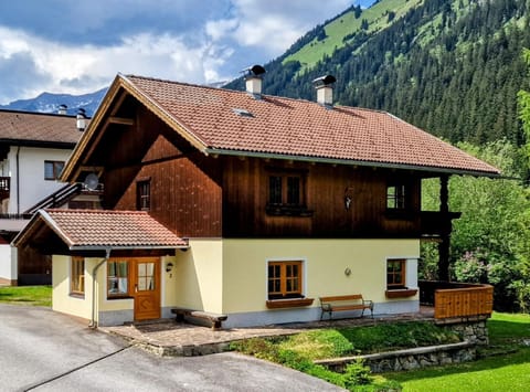 Ferienhaus Alpenschlössl House in Tyrol