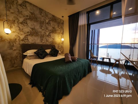 Natural landscape, Balcony/Terrace, Bedroom, Sea view, Sunset