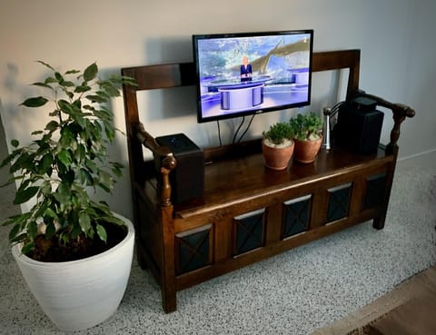 Communal lounge/ TV room, TV and multimedia