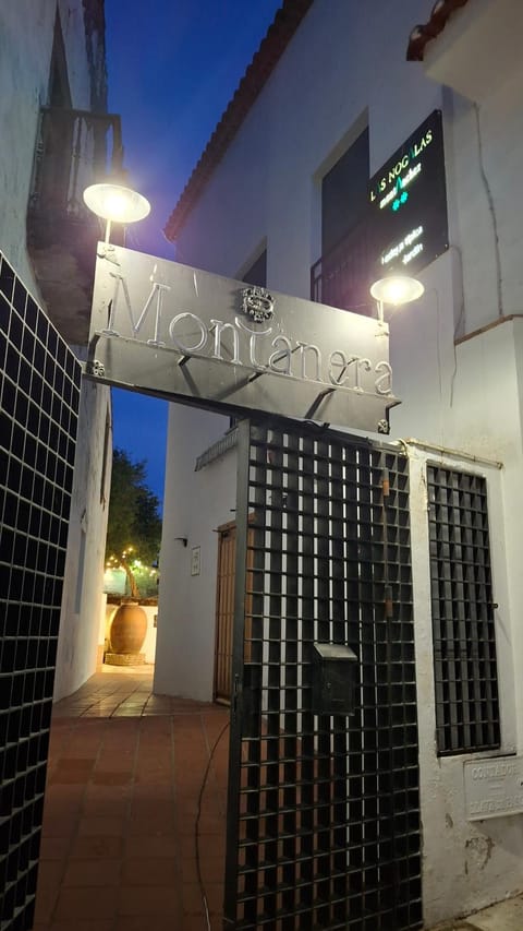 Facade/entrance, Spring, Night, Evening entertainment, acessibility