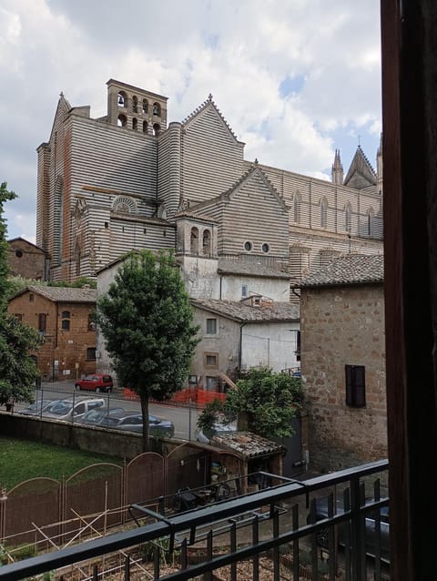 Balcony/Terrace, Landmark view