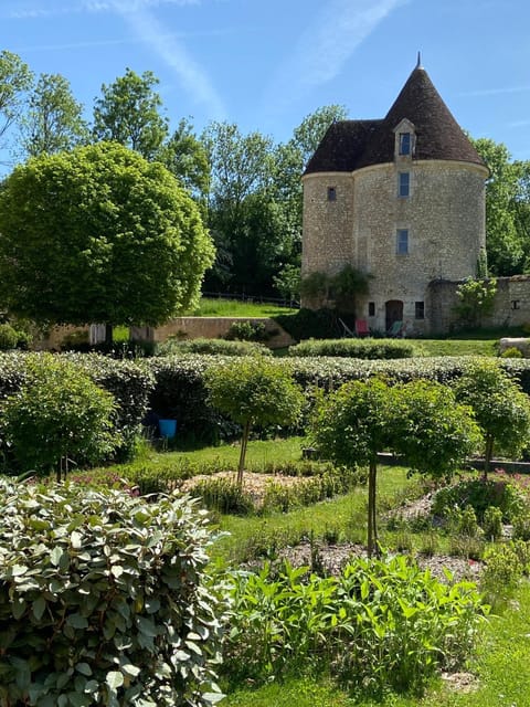 Tour du manoir de Boiscorde House in Normandy