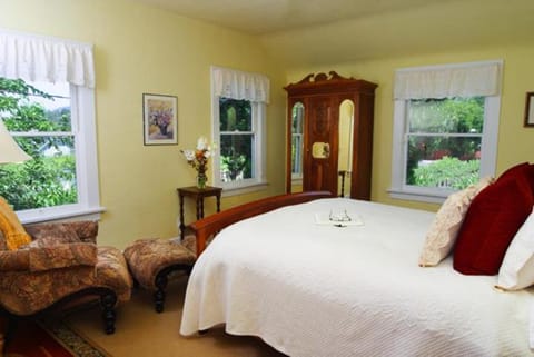 Bear Flag Inn Bed and Breakfast in Calistoga