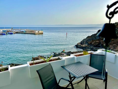 Natural landscape, Seating area, Dining area, Sea view