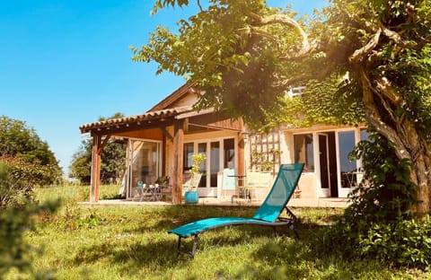 Patio, Natural landscape, Garden, Garden view, sunbed