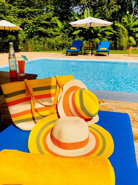 Day, Pool view, Swimming pool, sunbed