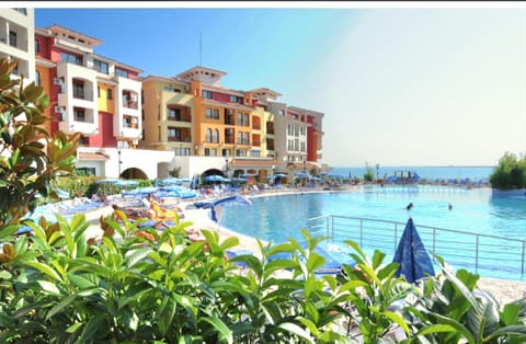 Property building, Pool view, Sea view, Swimming pool