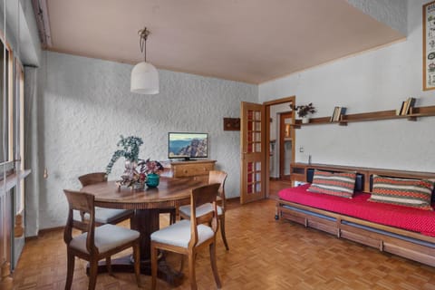 Lounge or bar