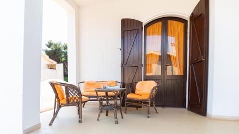 Property building, Balcony/Terrace, Other