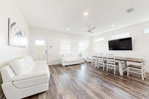 The Anchor Holds House in Dauphin Island