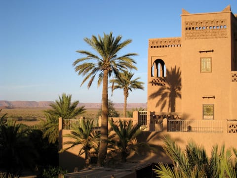 Property building, Natural landscape, Garden, Garden view, Landmark view