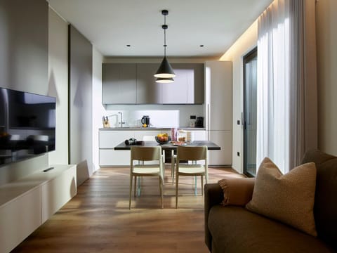 Kitchen or kitchenette, Living room, Dining area