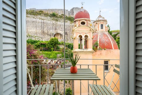 Property building, View (from property/room), Balcony/Terrace, Landmark view
