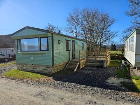 Honey Cottage Caravan Park House in England