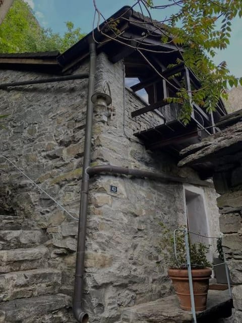 Rustico Leoro House in Locarno
