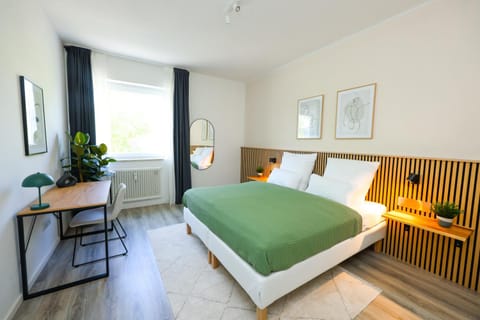 Bed, Business facilities, Bedroom