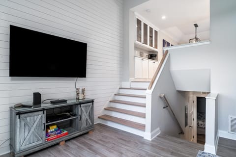 1716 Shelter Cove House in Seabrook Island