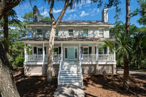 3236 Middle Dam Court House in Seabrook Island