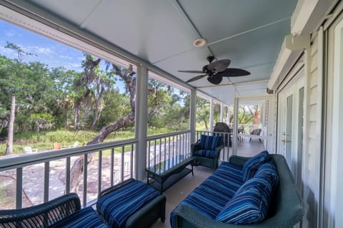 3236 Middle Dam Court House in Seabrook Island
