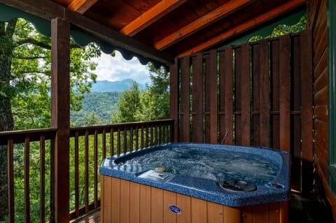 Bear Tracks Villa in Gatlinburg