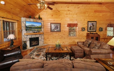 Bear Tracks Villa in Gatlinburg