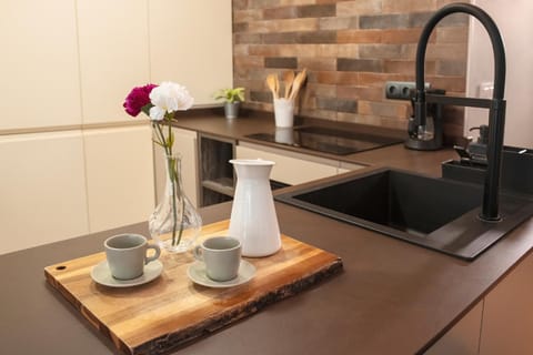 Coffee/tea facilities, Kitchen or kitchenette