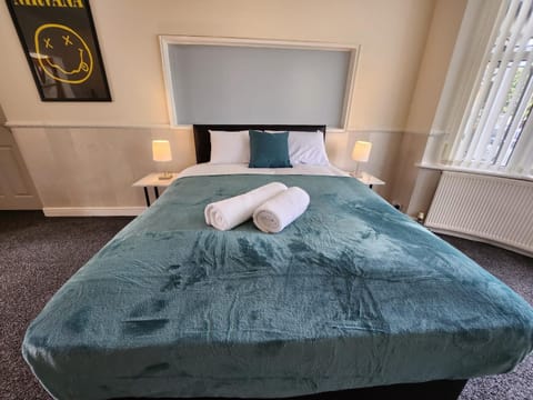 Sheldon Shared House Bed and Breakfast in Solihull