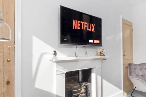 Station view apartment Apartment in York