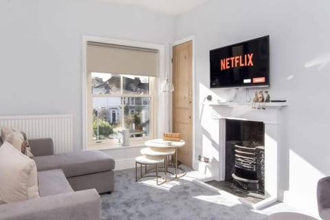 Station view apartment Apartment in York