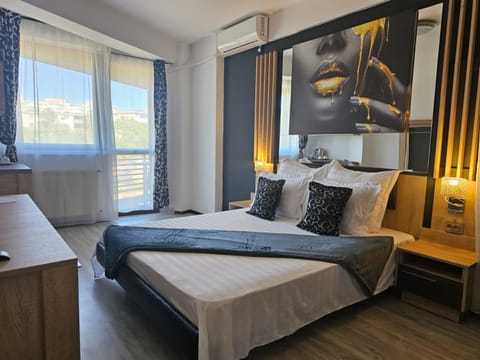 Bed, Balcony/Terrace, Photo of the whole room