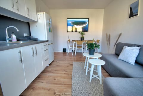 TV and multimedia, Kitchen or kitchenette