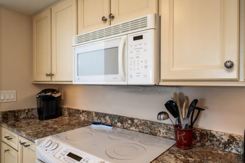 1385 Pelican Watch Villa House in Seabrook Island